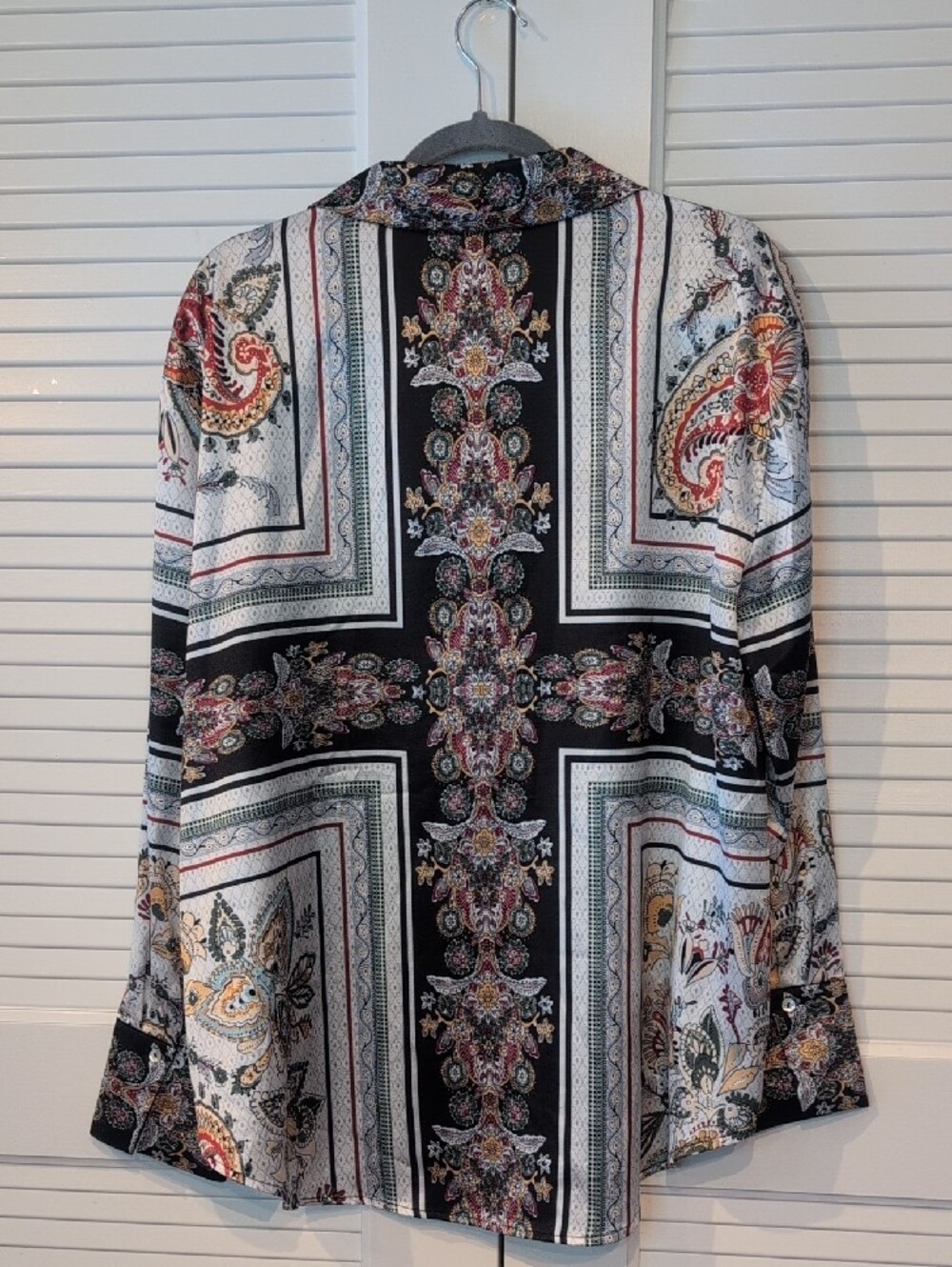 Umgee Black Multicolor Paisley & Geometric Button Blouse Size XL NWOT - Picture 3 of 8